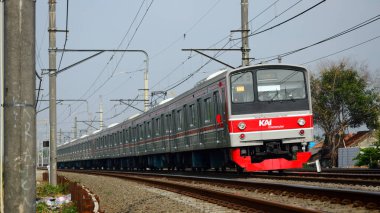 02 Mart 2025, Endonezya Demiryolu 'nun ön görünümü veya halk arasında KRL olarak bilinir.