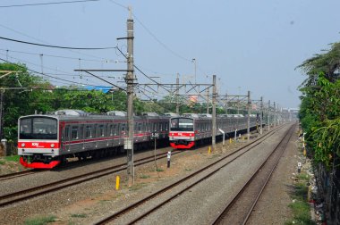02 Mart 2025, Endonezya Demiryolu 'nun ön görünümü veya halk arasında KRL olarak bilinir.