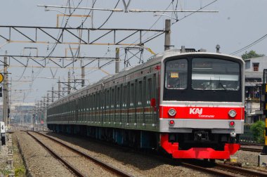 02 Mart 2025, Endonezya Demiryolu 'nun ön görünümü veya halk arasında KRL olarak bilinir.