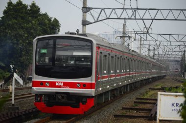 02 Mart 2025, Endonezya Demiryolu 'nun ön görünümü veya halk arasında KRL olarak bilinir.
