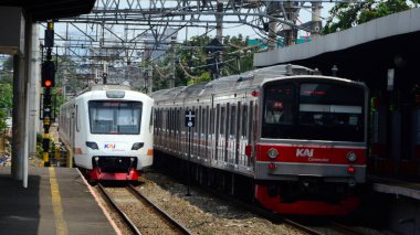 02 Mart 2025, Endonezya Demiryolu 'nun ön görünümü veya halk arasında KRL olarak bilinir.