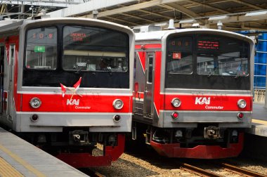 02 Mart 2025, Endonezya Demiryolu 'nun ön görünümü veya halk arasında KRL olarak bilinir.