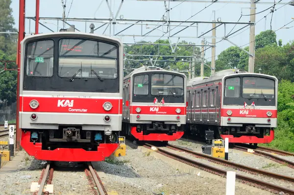 28 Mart 2025, Endonezya Demiryolu 'nun ön görünümü veya halk arasında KRL olarak bilinir.