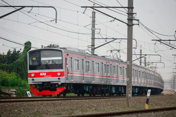 12 Mart 2025, Endonezya Demiryolu 'nun ön görünümü veya halk arasında KRL olarak bilinir.