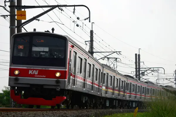 15 Mart 2025, Endonezya Demiryolu 'nun ön görünümü veya halk arasında KRL olarak bilinir.