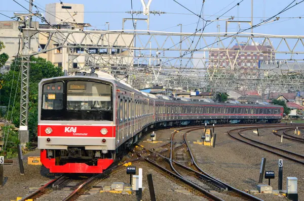 04 Mart 2025, Endonezya Demiryolu 'nun ön görünümü veya halk arasında KRL olarak bilinir.