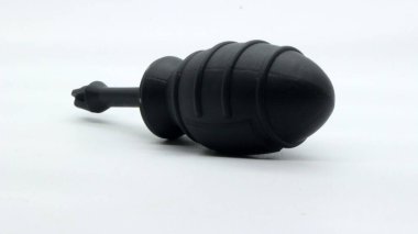 Beyaz arka planda izole tornavida oyuncak