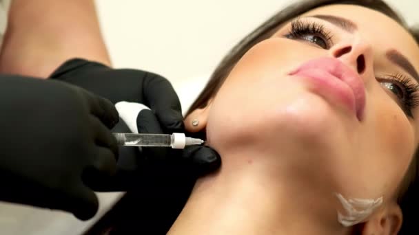 Beauty Injections Lip Injection Plastic Surgery Lip Augmentation Procedure Beautician — Stok video