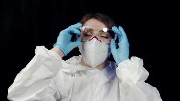 Close Female Head Portrait Woman Doctor Scientist Nurse White Uniform — Stok video