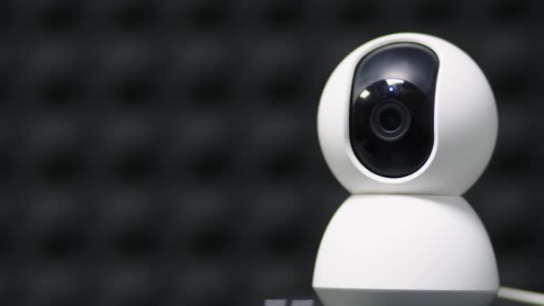 Uma Câmera Vigilância Faz Vídeo Perto Situação Lugar Público Dispositivos — Vídeo de Stock