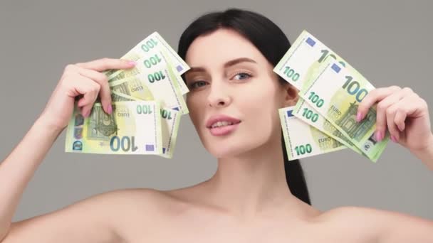 Negocios Finanzas Inversión Cosmetología Mujer Hermosa Sexy Buscando Impresionado Celebración — Vídeo de stock