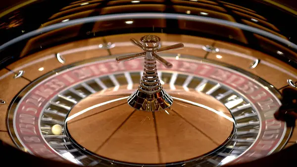 Roulette Table Casino Many Games Slots Roulette Wheel Foreground Golden — Stock Photo, Image