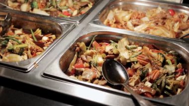 Lezzetli Asya yemeklerinin yakın görüntüsü