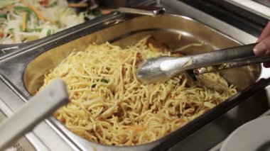 Lezzetli Asya yemeklerinin yakın görüntüsü