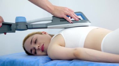 Hızlı kırık iyileştirme ve eklem tıkanıklığı tedavisi için SIS ile gelişmiş elektromanyetik tedavi. Üst düzey rehabilitasyon teknolojisi ve etkili iyileşme çözümleri sergilemek için ideal..