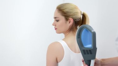 Hızlı kırık iyileştirme ve eklem tıkanıklığı tedavisi için SIS ile gelişmiş elektromanyetik tedavi. Üst düzey rehabilitasyon teknolojisi ve etkili iyileşme çözümleri sergilemek için ideal..