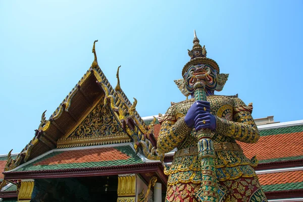 stock image Guardian Daemon of the Emerald Buddha and Grand Palace Bangkok, Thailand