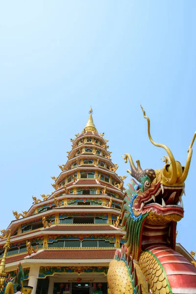 Templo Chinês Com Dragões Wat Hyua Pla Kang Chiang Rai — Fotografia de Stock