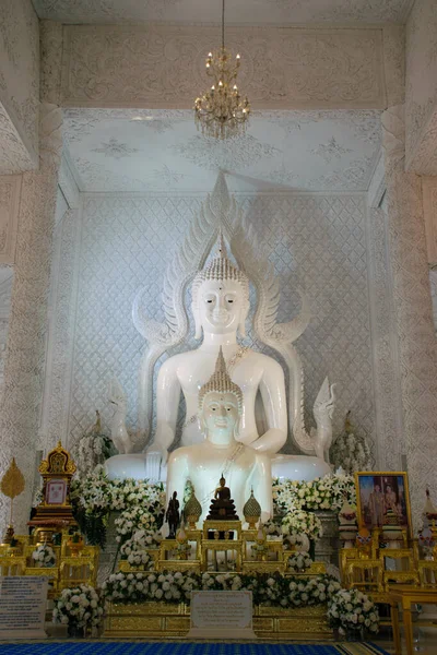 Whte Βούδα Στην Κινεζική Ναό Wat Hyua Pla Kang Chiang — Φωτογραφία Αρχείου