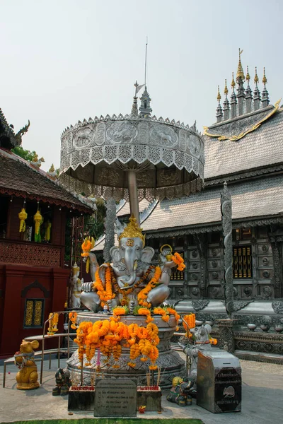 Silver Ganesha Com Ofertas Fora Wat Sri Suphan Conhecido Como — Fotografia de Stock