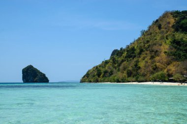 Poda Adası 'nın muhteşem manzarası, Koh Phi Phi, Krabi. Tayland