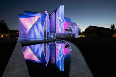 Festival of Lights 2022 - Soissons - Mapping on the facade of the city of music and dance