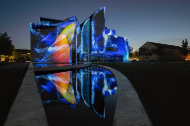 Festival of Lights 2022 - Soissons - Mapping on the facade of the city of music and dance