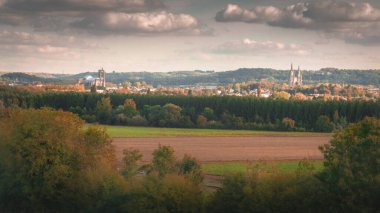 Sonbaharda Soissons 'un panoramik manzarası - Aisne - Fransa