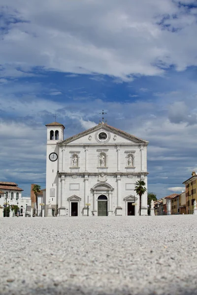 Catedral Doge Palmanova Com Sua Imponente Torre Sineira Tem Vista — Fotografia de Stock