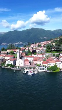Como Gölü 'ndeki tipik bir İtalyan kasabası olan Torno' nun bahçeleri ve küçük romantik caddeleriyle ilgili sinematik çekimler.