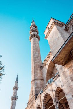 İstanbul 'daki mavi cami, hindi. Güzel fotoğraf. İstanbul 'daki camii..