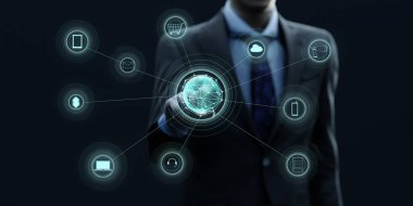 İşadamı ince internet sanal toprakla dokun. Küresel iş kavramı .