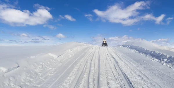 Snowmobile Driving Snow Hill Beautiful Sunny Day — Stock Photo, Image
