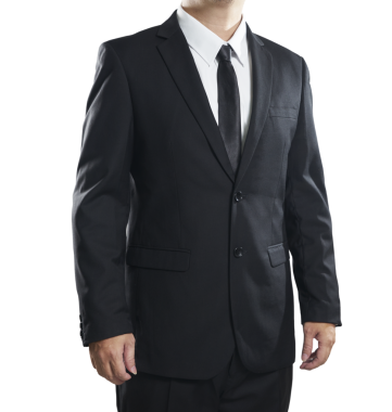 Saydam bir arkaplanda takım elbise ve kravat giyen bir iş adamı.