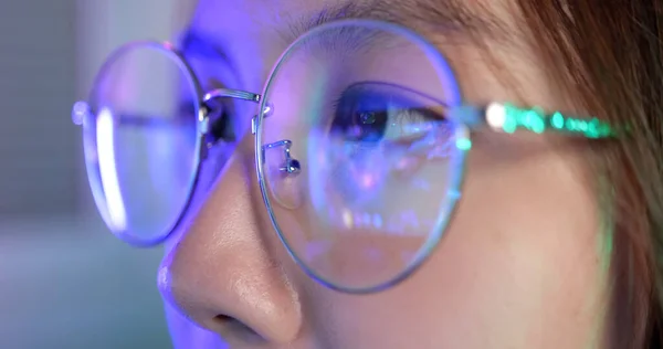 Close View Woman Wear Computer Glasses Reduction Eye Strain Blush — Φωτογραφία Αρχείου