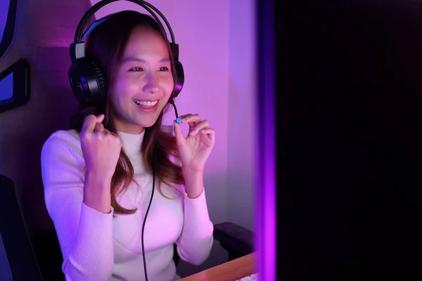 Winner Gamer Portrait Young Woman Wearing Headphones Playing Computer Game — Stockfoto
