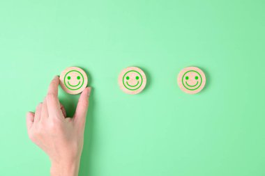 Müşteri hizmetleri ve Memnuniyet, Mutlu Gülen Yüz ikonu. Hizmetten memnuniyet. reyting çok etkileyici..