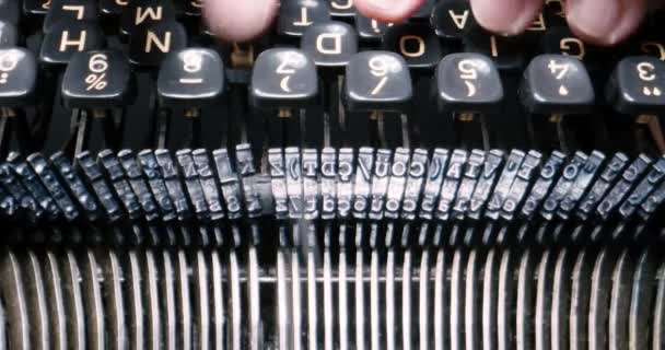 Functional View Old Typewriter Top — Stock Video
