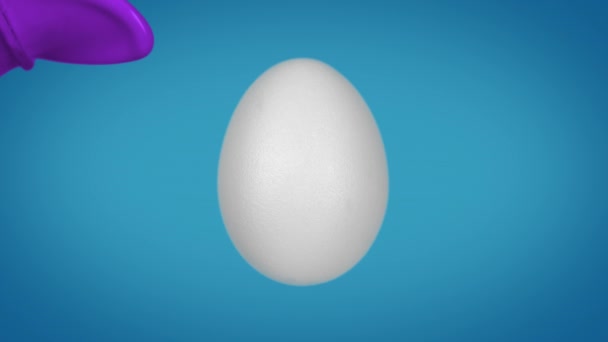 Пасхальне Яйце Намальоване Пурпуром Фарбою Splash Splash Slow Motion Phantom — стокове відео