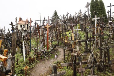 Kriziu Kalnas, Haç Tepesi, Lituania, Berg der Kreuze, Litauen 'deki Wallfahrtkind