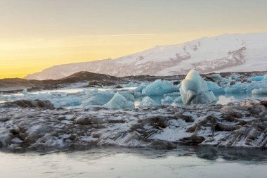  İzlanda, Avrupa 'daki Buzul Gölü Jkulsarlonu  