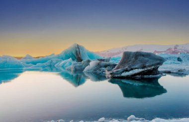  İzlanda, Avrupa 'daki Buzul Gölü Jkulsarlonu  