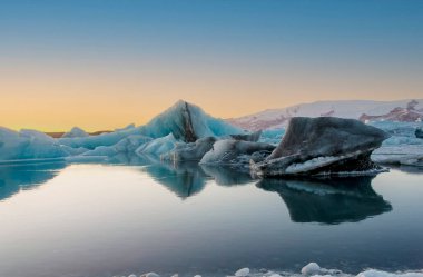  İzlanda, Avrupa 'daki Buzul Gölü Jkulsarlonu  
