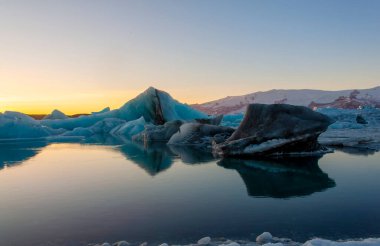  İzlanda, Avrupa 'daki Buzul Gölü Jkulsarlonu  