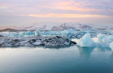  İzlanda, Avrupa 'daki Buzul Gölü Jkulsarlonu  