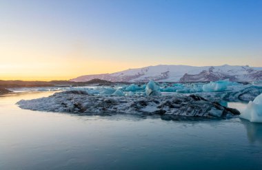  İzlanda, Avrupa 'daki Buzul Gölü Jkulsarlonu  