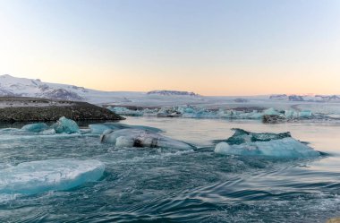  İzlanda, Avrupa 'daki Buzul Gölü Jkulsarlonu  
