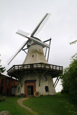 Tarihi Yel Değirmeni Steinadler, Westerholz, Almanya, Avrupa