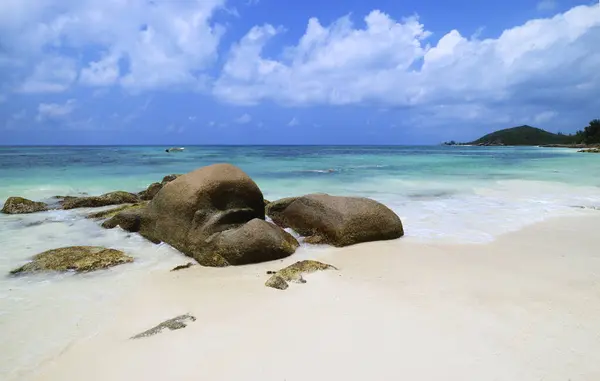 Praslin Plajı, Anse Kerlan, Seyşeller, Hint Okyanusu, Arica