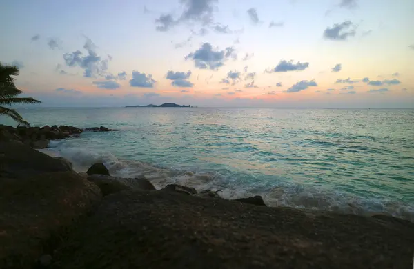 Praslin Plajı, Anse Kerlan, Seyşeller, Hint Okyanusu, Arica